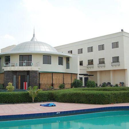 The Palm Resort Bhīlwāra Zewnętrze zdjęcie